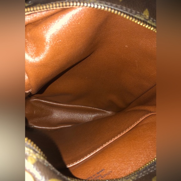 LOUIS VUITTON DANUBE MM Monogram Adjustable Crossbody Shoulder Bag LV DUST BAG - Picture 7 of 17